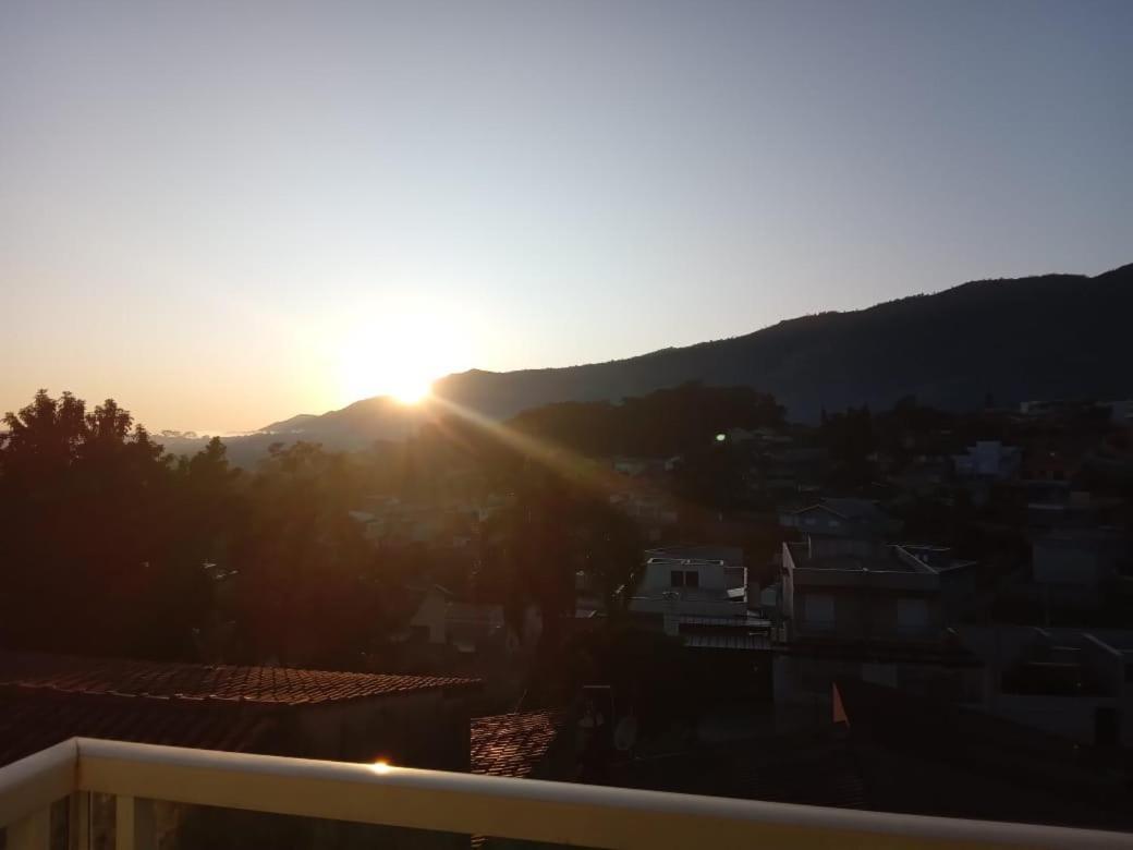 Hospedagem Sol Nascente Atibaia Extérieur photo